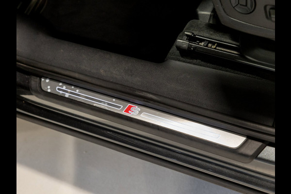 Audi Q3 45 TFSI quattro 2x S Line / 230pk / Panorama dak / B&O / Keyless / Achteruitrij camera /