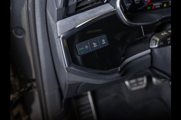 Audi Q3 45 TFSI quattro 2x S Line / 230pk / Panorama dak / B&O / Keyless / Achteruitrij camera /