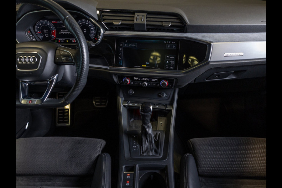 Audi Q3 45 TFSI quattro 2x S Line / 230pk / Panorama dak / B&O / Keyless / Achteruitrij camera /