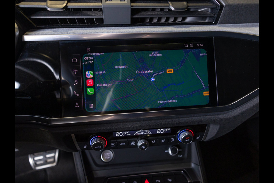 Audi Q3 45 TFSI quattro 2x S Line / 230pk / Panorama dak / B&O / Keyless / Achteruitrij camera /