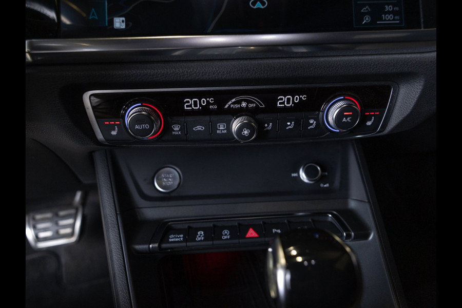 Audi Q3 45 TFSI quattro 2x S Line / 230pk / Panorama dak / B&O / Keyless / Achteruitrij camera /