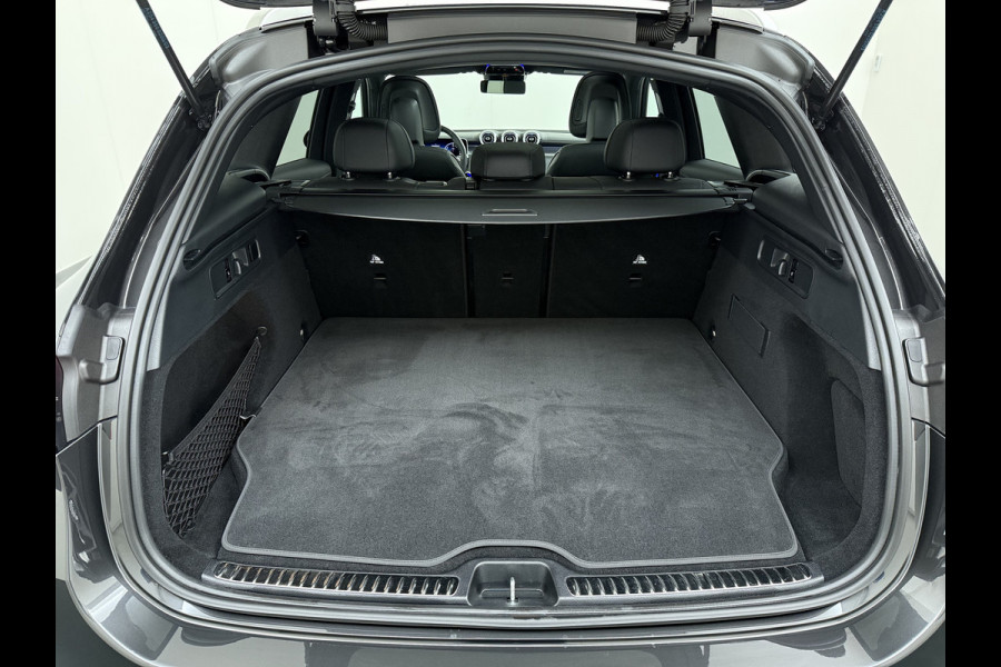 Mercedes-Benz GLC 300 e 4MATIC AMG Line | Pano Trekhaak Memory Digital