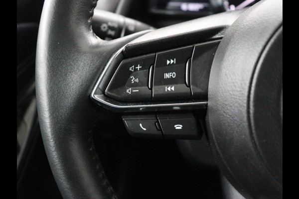 Mazda 2 1.5 Skyact-G Luxury | Stoel & stuurverwarming | Head-Up | Camera | Carplay | Keyless | Full LED | Dodehoek detectie | Climate control | Cruise control | Getint glas | Parkeerhulp