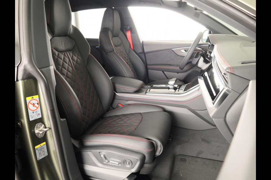 Audi Q8 60 TFSI e quattro Pro Line S Competition 490pk | Panoramadak | HUD | 4 wielbesturing | Stoel ventilatie en massage | Verlengde garantie | 23 inch Lichtmetalen velgen
