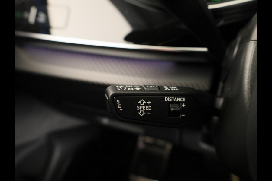 Audi Q8 60 TFSI e quattro Pro Line S Competition 490pk | Panoramadak | HUD | 4 wielbesturing | Stoel ventilatie en massage | Verlengde garantie | 23 inch Lichtmetalen velgen