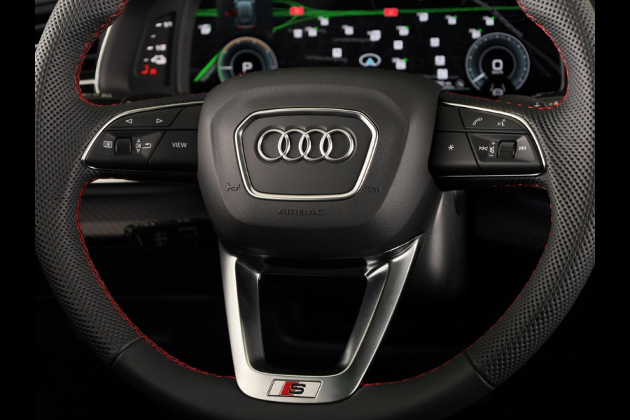 Audi Q8 60 TFSI e quattro Pro Line S Competition 490pk | Panoramadak | HUD | 4 wielbesturing | Stoel ventilatie en massage | Verlengde garantie | 23 inch Lichtmetalen velgen