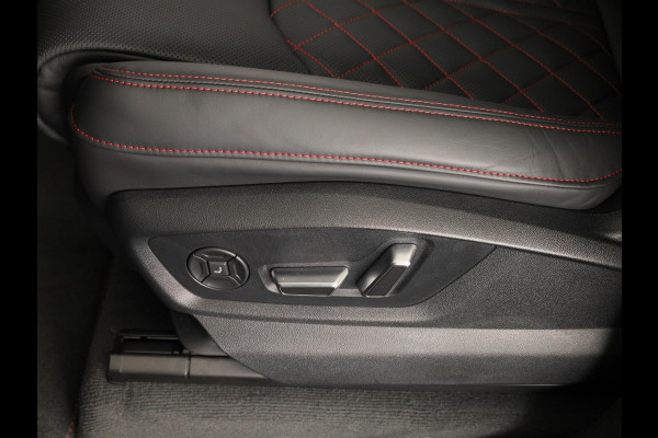 Audi Q8 60 TFSI e quattro Pro Line S Competition 490pk | Panoramadak | HUD | 4 wielbesturing | Stoel ventilatie en massage | Verlengde garantie | 23 inch Lichtmetalen velgen