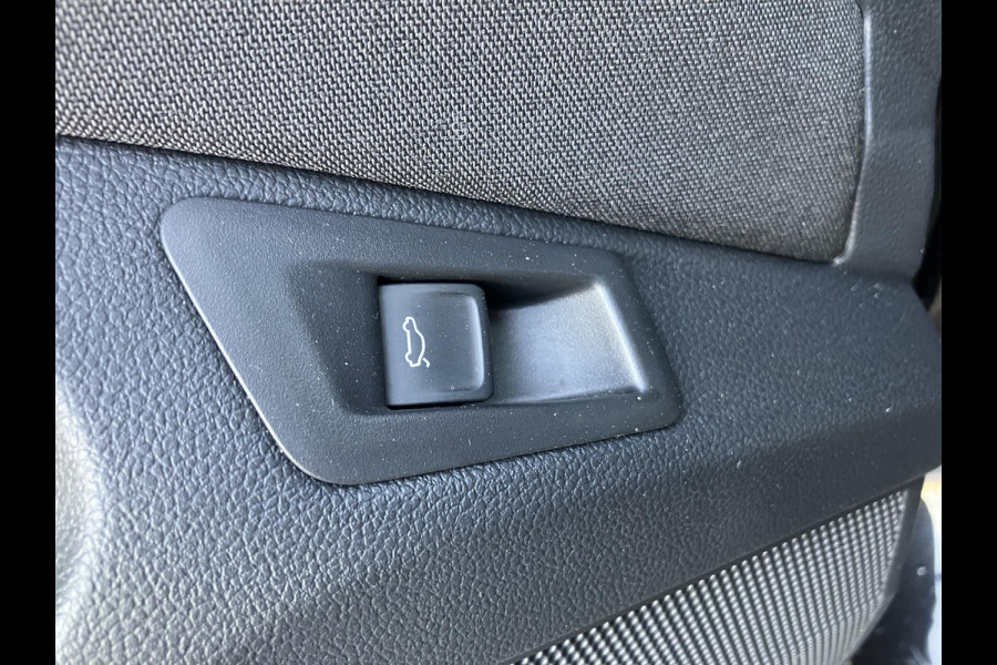 Volkswagen T-Roc 1.5 TSI Sport | R-Line | NAP | Leder | Camera