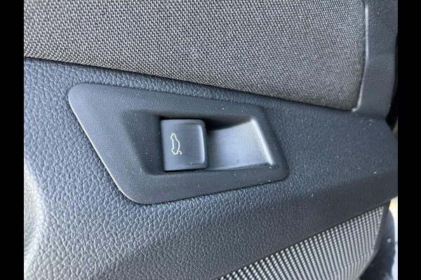 Volkswagen T-Roc 1.5 TSI Sport | R-Line | NAP | Leder | Camera