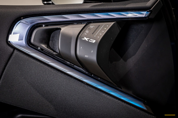 BMW X3 30e xDrive|M-sport|Fisc€65.000|Pano|IconicGlow|FullOpt