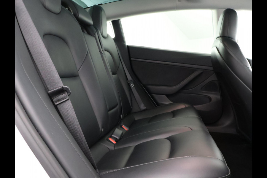 Tesla Model 3 Sport RWD Plus 60 kWh 238 PK! | Navigatie | Panoramadak | Camera |