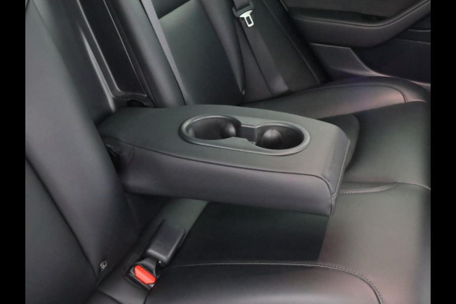 Tesla Model 3 Sport RWD Plus 60 kWh 238 PK! | Navigatie | Panoramadak | Camera |