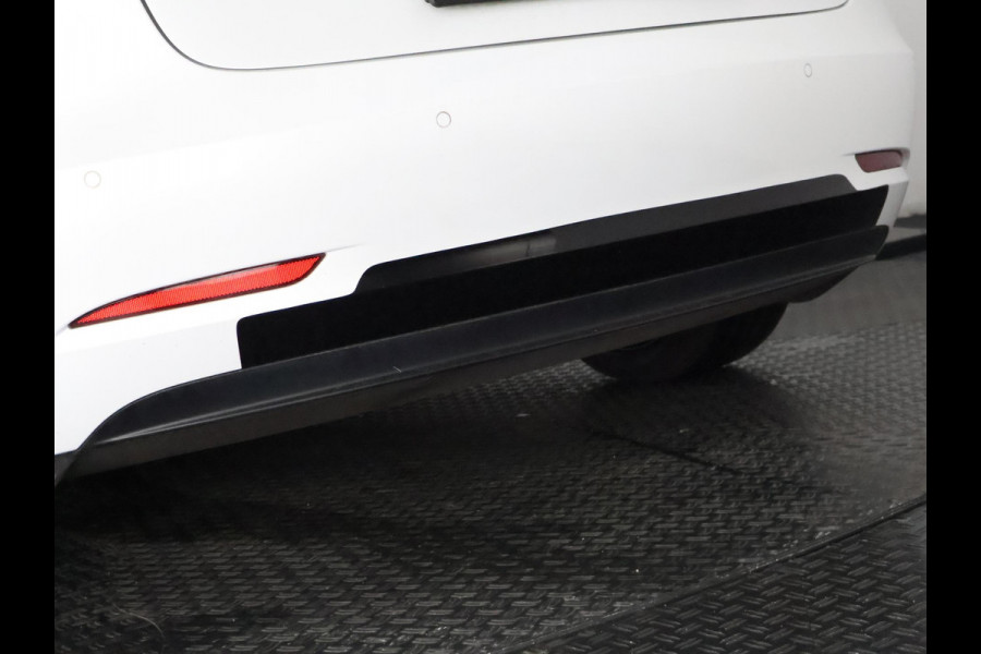 Tesla Model 3 Sport RWD Plus 60 kWh 238 PK! | Navigatie | Panoramadak | Camera |