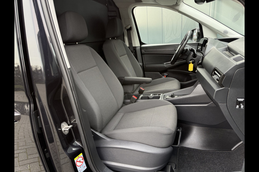 Volkswagen Caddy Cargo 2.0 TDI 123 PK STYLE / DSG AUTOMAAT / HIGHLINE / VIRTUAL / L1H1 / 10.534 KM!! / CRUISE / AIRCO / TREKHAAK / NAVI / LANE ASSIST /