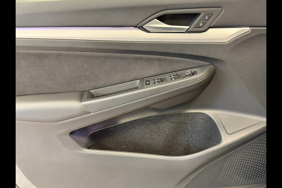 Volkswagen Golf 2.0 TDI R-Line Business AUT. PANO TREKHAAK ACC PDC VOOR EN ACHTER CAMERA NAVI STOELVERWAMING STUURVERWARMING