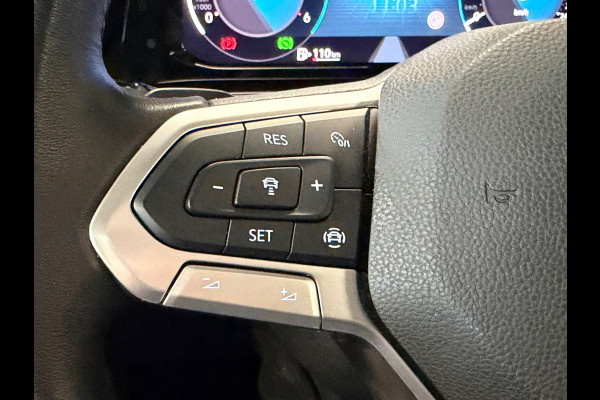 Volkswagen Golf 2.0 TDI R-Line Business AUT. PANO TREKHAAK ACC PDC VOOR EN ACHTER CAMERA NAVI STOELVERWAMING STUURVERWARMING