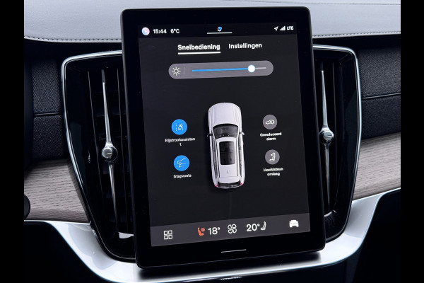 Volvo XC90 2.0 T8 Ultra Dark | Pano | Trekhaak | Bowers&Wilkins | Memory | 360 camera | Head Up | Plug-in hybrid AWD