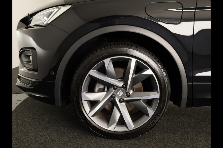 Seat Tarraco 1.4 TSI e-Hybrid PHEV FR 245 pk Automaat (DSG) | Navigatie | Panoramadak | Trekhaak (wegklapbaar) | Parkeersensoren (Park assist) | Achteruitrijcamera | Stoelverwarming v/a |