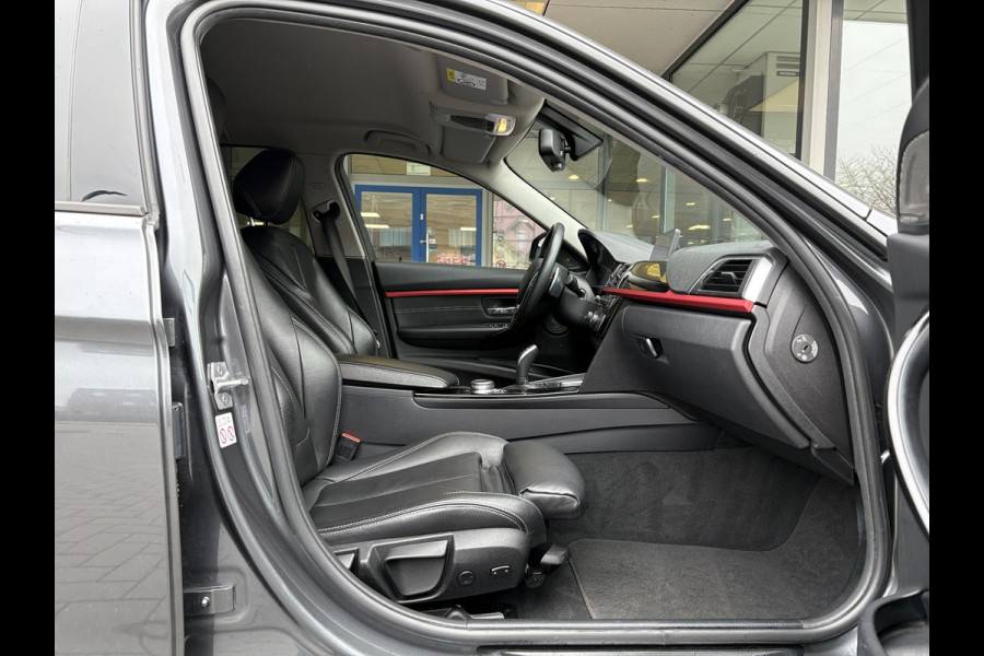 BMW 3 Serie Touring 340i xDrive M Sport High Executive 326pk | Elek. Trekhaak | Harman Kardon | Leder | Navi | Elek. kofferklep |