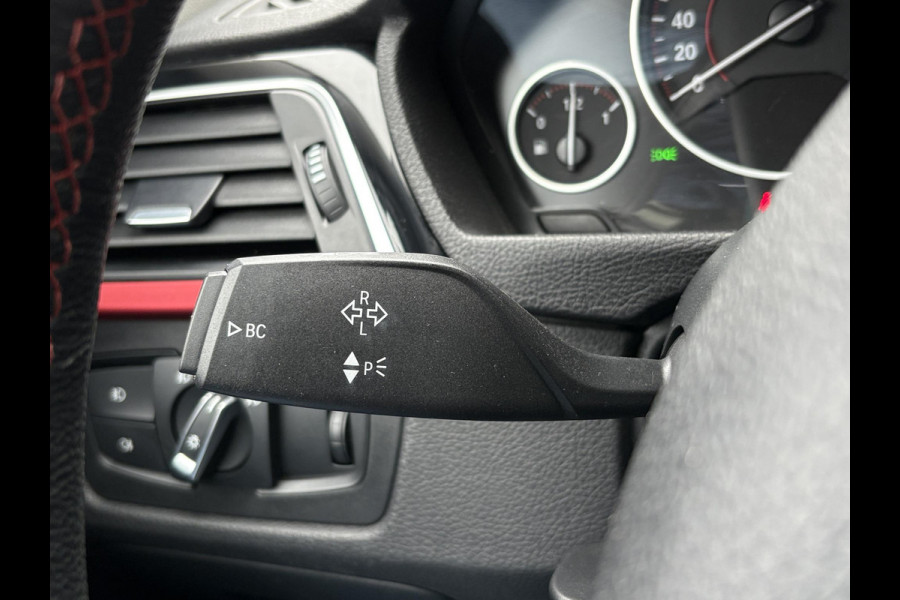 BMW 3 Serie Touring 340i xDrive M Sport High Executive 326pk | Elek. Trekhaak | Harman Kardon | Leder | Navi | Elek. kofferklep |