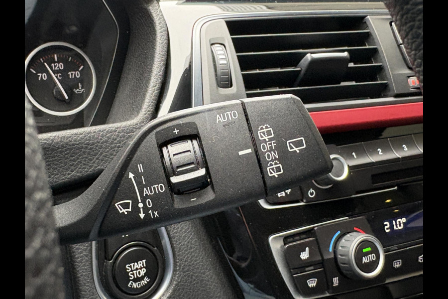 BMW 3 Serie Touring 340i xDrive M Sport High Executive 326pk | Elek. Trekhaak | Harman Kardon | Leder | Navi | Elek. kofferklep |