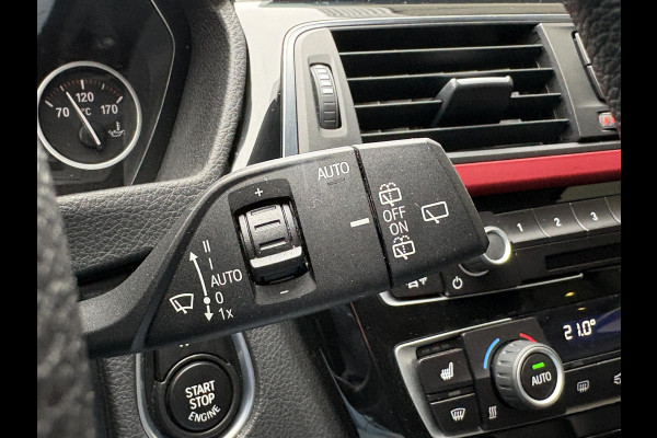 BMW 3 Serie Touring 340i xDrive M Sport High Executive 326pk | Elek. Trekhaak | Harman Kardon | Leder | Navi | Elek. kofferklep |