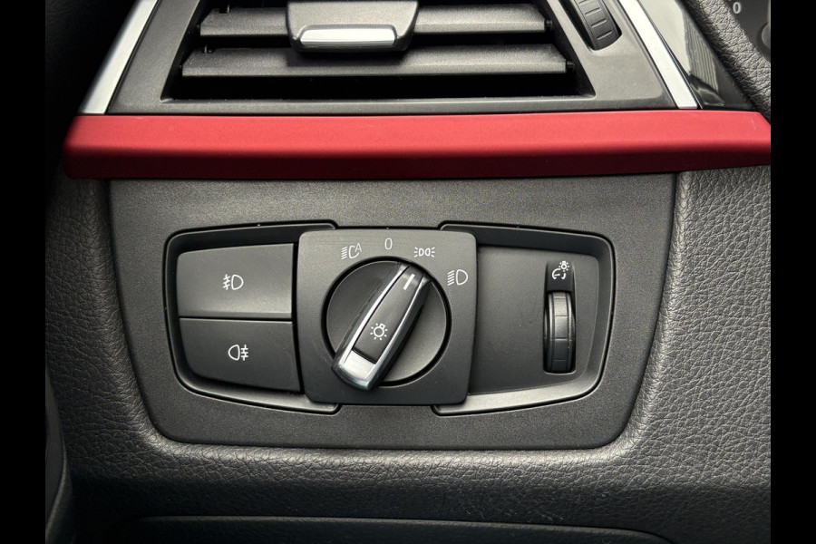 BMW 3 Serie Touring 340i xDrive M Sport High Executive 326pk | Elek. Trekhaak | Harman Kardon | Leder | Navi | Elek. kofferklep |