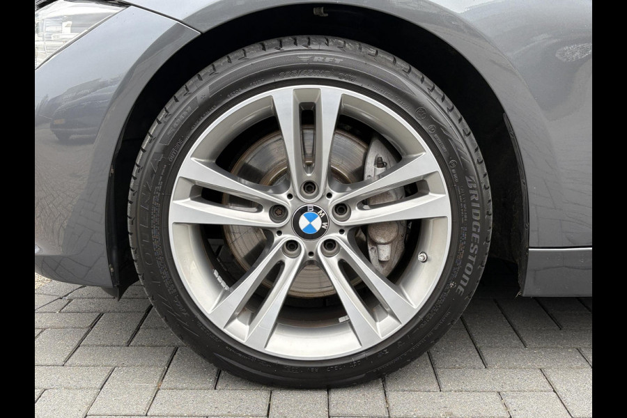 BMW 3 Serie Touring 340i xDrive M Sport High Executive 326pk | Elek. Trekhaak | Harman Kardon | Leder | Navi | Elek. kofferklep |