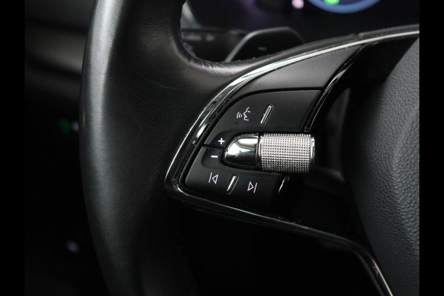 Škoda Octavia 1.0 e-TSI Business Edition | Trekhaak | Carplay | Navigatie | Full LED | Parkeerhulp | Cruise control | Digital Cockpit | Climate control | Getint glas