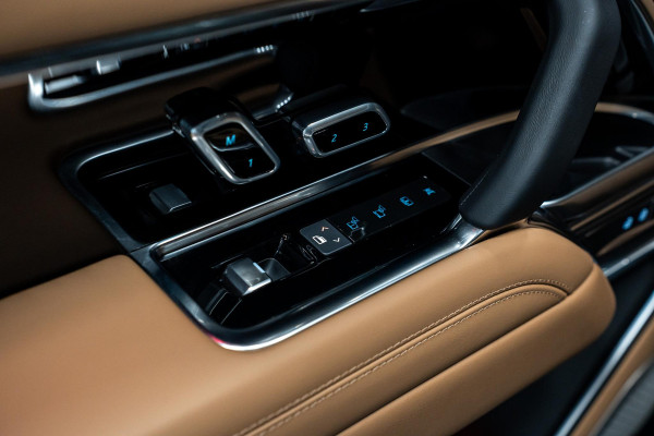 Land Rover Range Rover 3.0 P550e Autobiography PHEV *Meridian Signature / Stoelventilatie + Massage / Volledig leder / Panorama / Soft-Close / AWD-besturing*