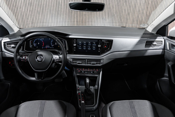 Volkswagen Polo 1.0 TSI Highline DSG PANO LED