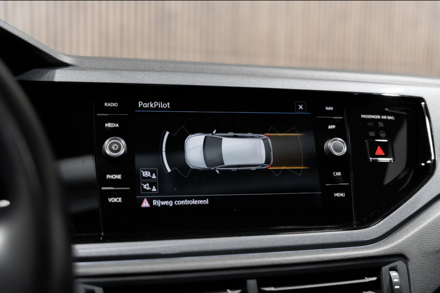 Volkswagen Polo 1.0 TSI Highline DSG PANO LED