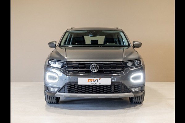 Volkswagen T-Roc 2.0 TSI 4Motion Sport / 190pk / Trekhaak / Leder / Achteruitrij camera /