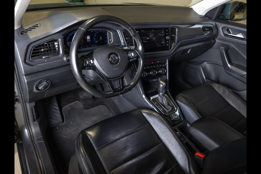 Volkswagen T-Roc 2.0 TSI 4Motion Sport / 190pk / Trekhaak / Leder / Achteruitrij camera /