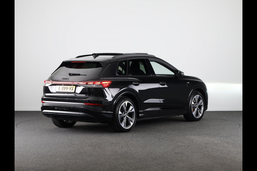 Audi Q4 e-tron 40 Launch edition S Competition 77 kWh 204pk | SoH 93% | Panoramadak | Head-up Display | Navigatie | Stoelverwarming