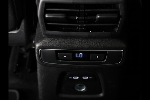 Audi Q4 e-tron 40 Launch edition S Competition 77 kWh 204pk | SoH 93% | Panoramadak | Head-up Display | Navigatie | Stoelverwarming