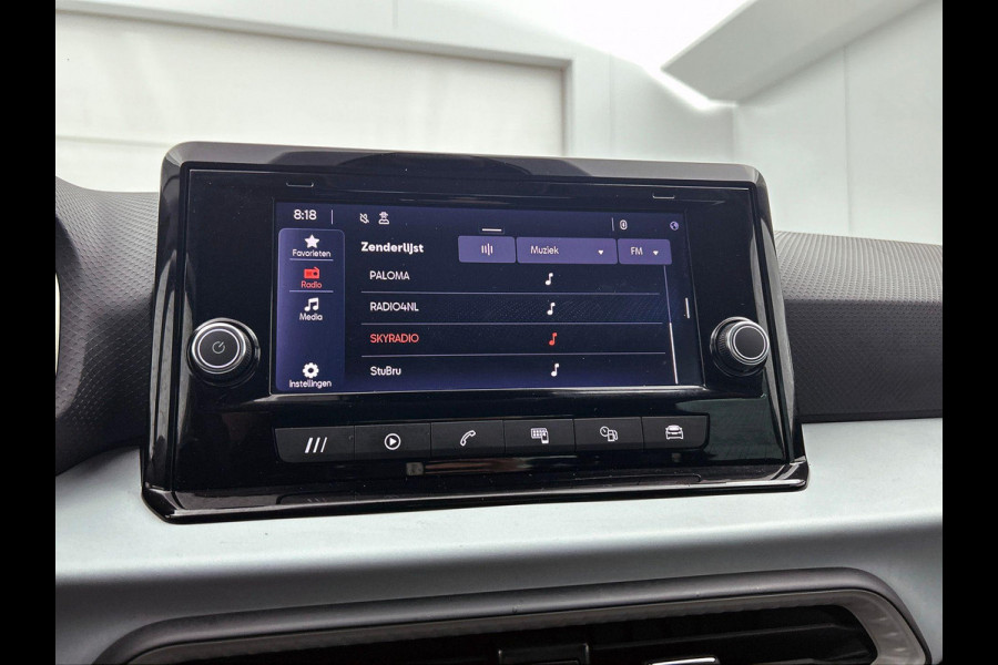 Seat Ibiza 1.0 EcoTSI Style Business Intense Navigatie Apple Carplay/Android Auto Parkeersensoren Virtual Cockpit Cruise Control Stoelverwarming Full Led Climate Control