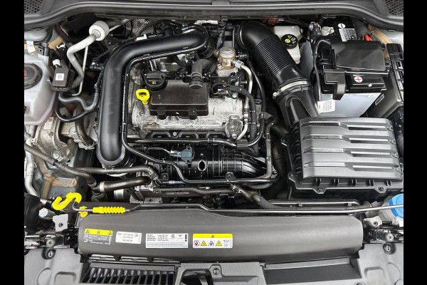 Seat Ibiza 1.0 EcoTSI Style Business Intense Navigatie Apple Carplay/Android Auto Parkeersensoren Virtual Cockpit Cruise Control Stoelverwarming Full Led Climate Control