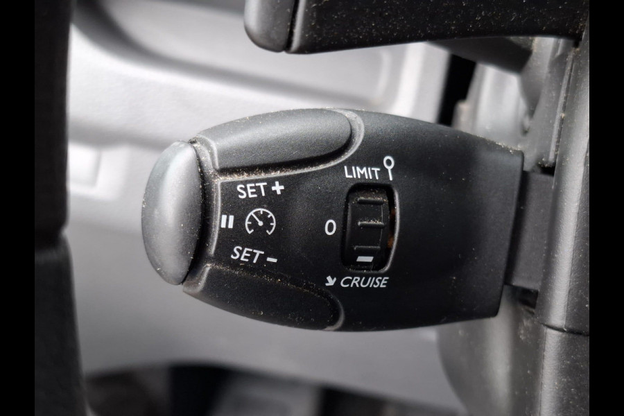 Peugeot Expert 2.0 BlueHDI 180 Long Premium DC DUBBEL CABINE / NAVI / CRUISE CONTROLE / DUBBELE SCHUIFDEUR / TREKHAAK