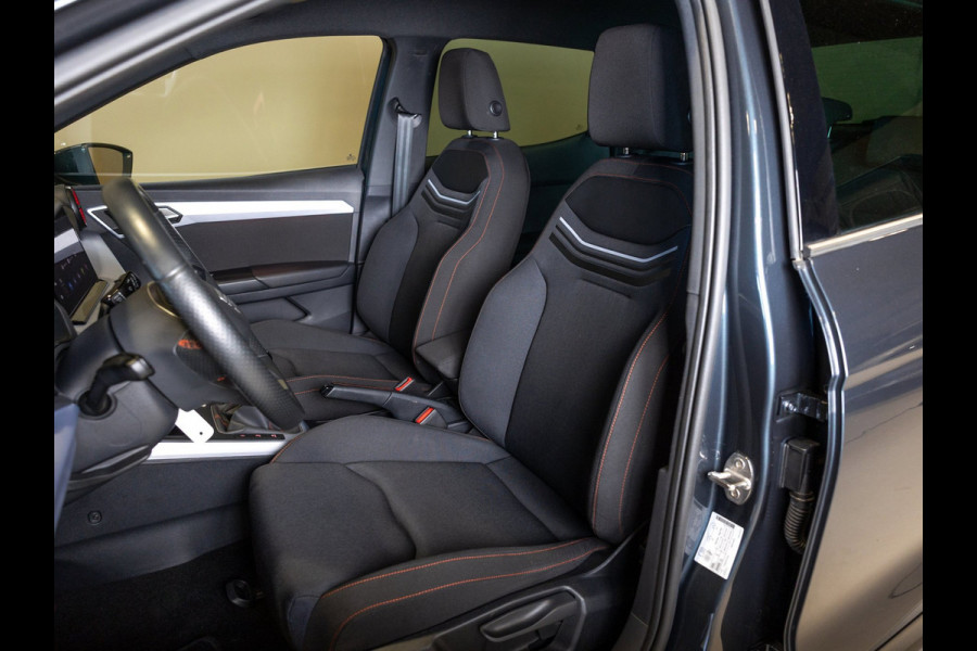 Seat Arona 1.0 TSI FR Xperience Business Connect / 110pk / Trekhaak / Achteruitrij camera / Stoelverwarming /