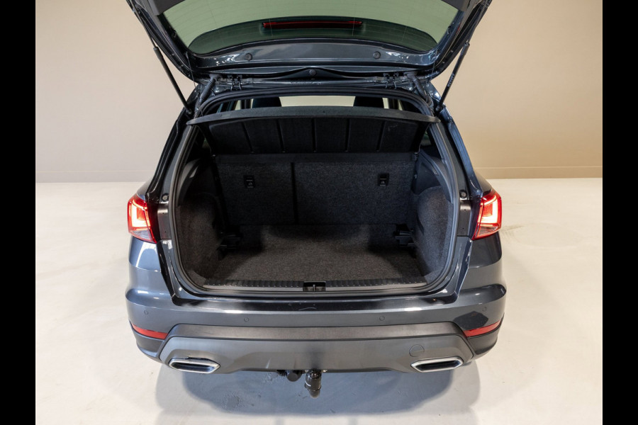 Seat Arona 1.0 TSI FR Xperience Business Connect / 110pk / Trekhaak / Achteruitrij camera / Stoelverwarming /