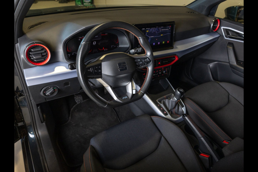 Seat Arona 1.0 TSI FR Xperience Business Connect / 110pk / Trekhaak / Achteruitrij camera / Stoelverwarming /