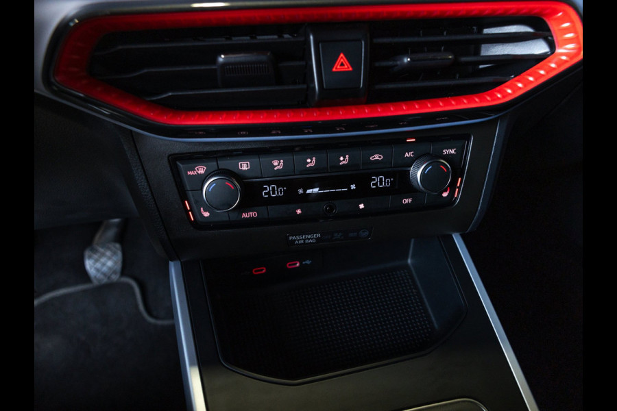 Seat Arona 1.0 TSI FR Xperience Business Connect / 110pk / Trekhaak / Achteruitrij camera / Stoelverwarming /