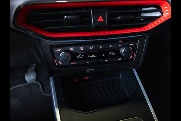 Seat Arona 1.0 TSI FR Xperience Business Connect / 110pk / Trekhaak / Achteruitrij camera / Stoelverwarming /