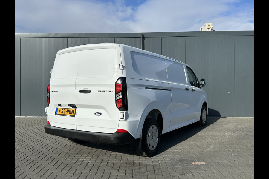 Ford Transit Custom 2.0 TDCI 136 PK TREND / L2H1 / 46.765 KM !! / 2.800 KG AHG / CAMERA / CRUISE / 3 ZITS / AIRCO / CARPLAY