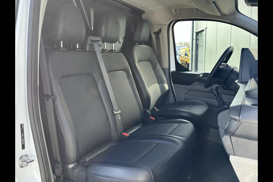 Ford Transit Custom 2.0 TDCI 136 PK TREND / L2H1 / 46.765 KM !! / 2.800 KG AHG / CAMERA / CRUISE / 3 ZITS / AIRCO / CARPLAY