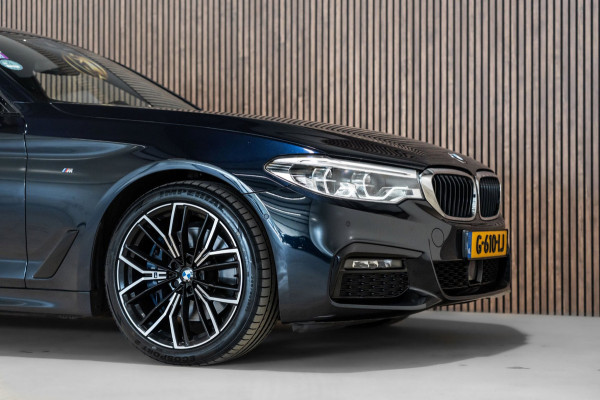 BMW 5 Serie Touring 530i M Sport PANO LEDER LED