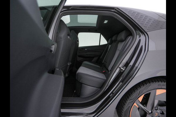 CUPRA Born Copper Edition 62 kWh [ 3-Fase-11kW ] {SOH-92%} (INCL-BTW) *PANO | ADAPTIVE-CRUISE | FULL-LED | MICROFIBRE | TOPVIEW | BLINDSPOT | KEYLESS | NAVI-FULLMAP | AMBIENTLIGHT | DIGI-COCKPIT | MASSAGE | CARPLAY | SPORTSEATS | PRIVACYGLASS | 20"AL