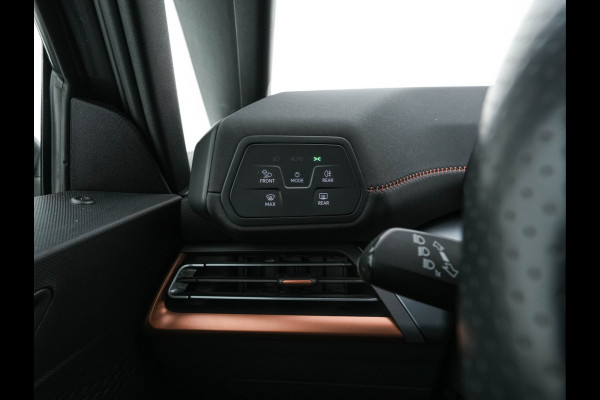 CUPRA Born Copper Edition 62 kWh [ 3-Fase-11kW ] {SOH-92%} (INCL-BTW) *PANO | ADAPTIVE-CRUISE | FULL-LED | MICROFIBRE | TOPVIEW | BLINDSPOT | KEYLESS | NAVI-FULLMAP | AMBIENTLIGHT | DIGI-COCKPIT | MASSAGE | CARPLAY | SPORTSEATS | PRIVACYGLASS | 20"AL