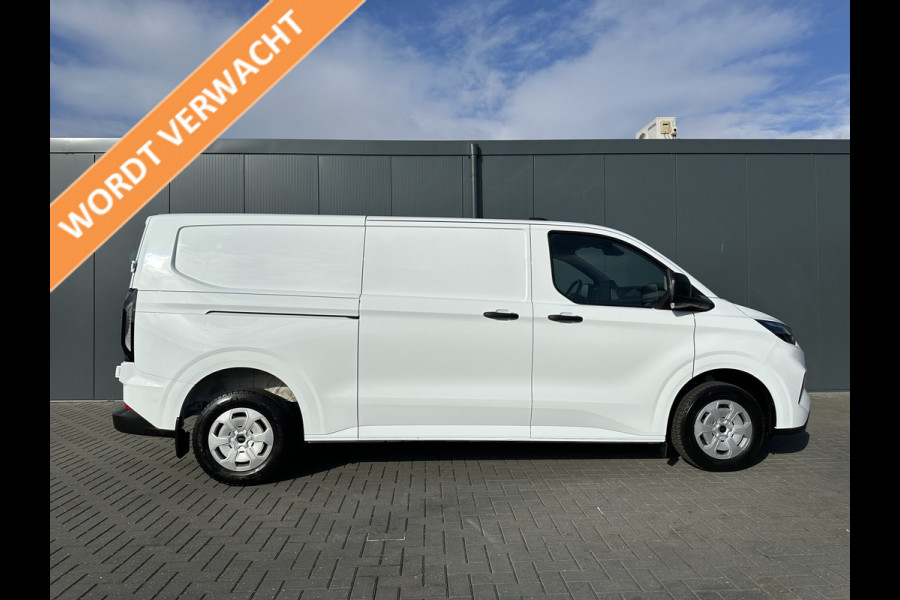Ford Transit Custom 2.0 TDCI 136 PK TREND / L2H1 / 41.870 KM !! / 2.800 KG AHG / CAMERA / CRUISE / 3 ZITS / AIRCO / CARPLAY